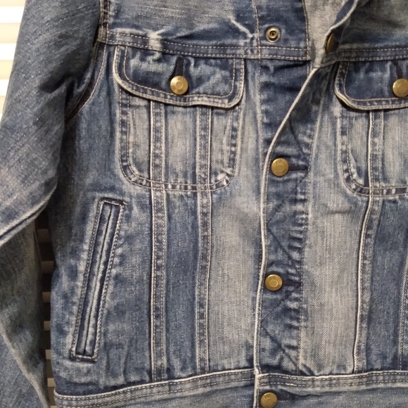 GAP Kids Medium Denim Jean Jacket. - Picture 3 of 10